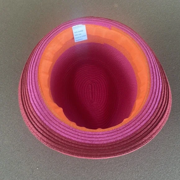 NWOT Fidora hat - Picture 3 of 6